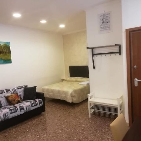 Apartment Urbino 33 Рим Экстерьер фото