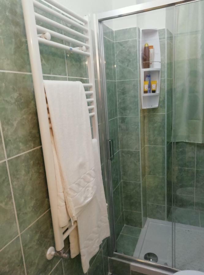 Apartment Urbino 33 Рим Экстерьер фото