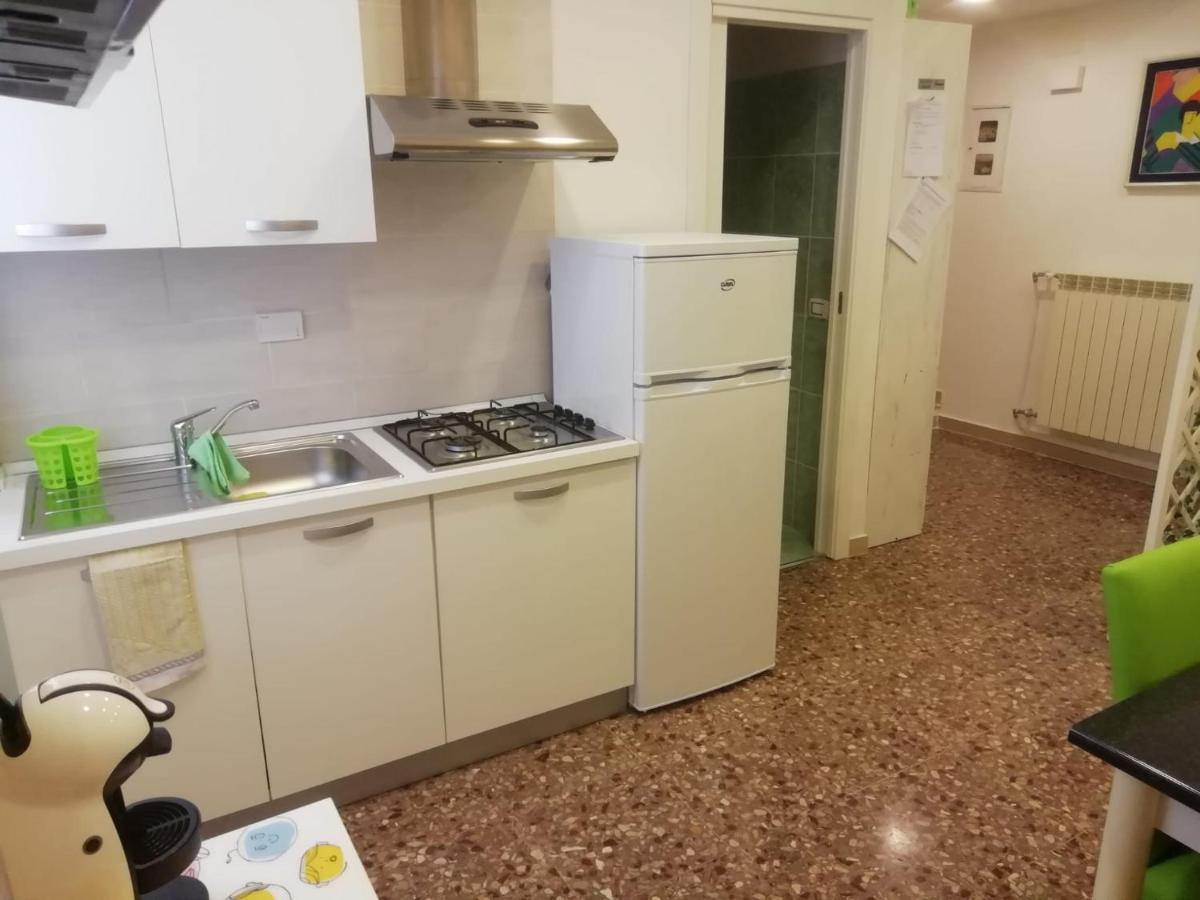 Apartment Urbino 33 Рим Экстерьер фото